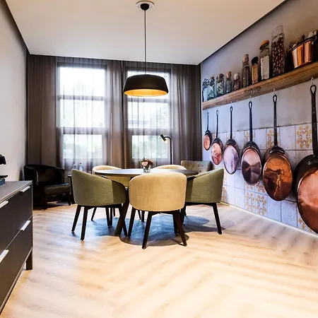 Nh Jan Tabak Hotel 4*