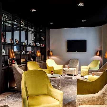 Nh Jan Tabak Hotel 4*