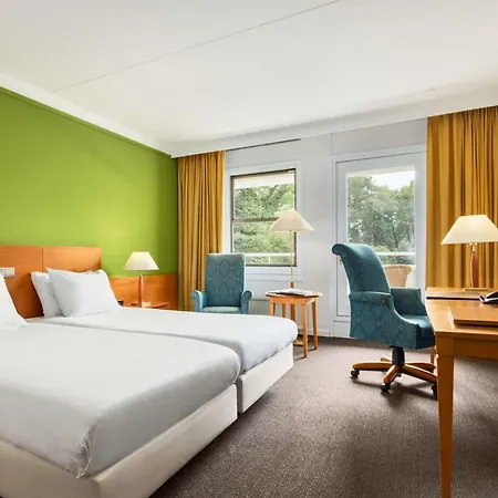 Nh Jan Tabak Hotel 4*