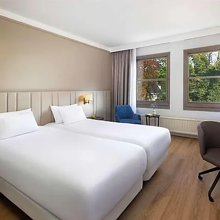 Hotel Nh Jan Tabak