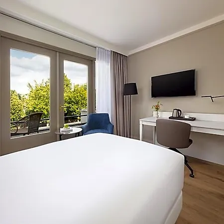 Hotel Nh Jan Tabak 4*
