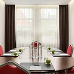 Nh Jan Tabak Hotel 4*