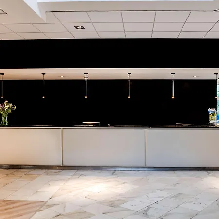 Hotel Nh Jan Tabak 4*