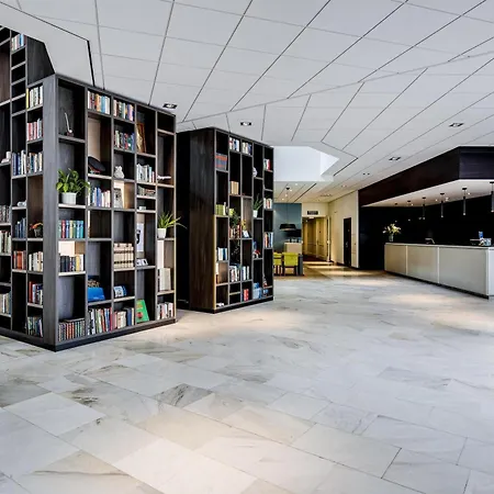 Hotel Nh Jan Tabak 4*