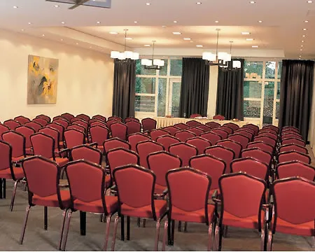 Nh Jan Tabak Hotel 4*