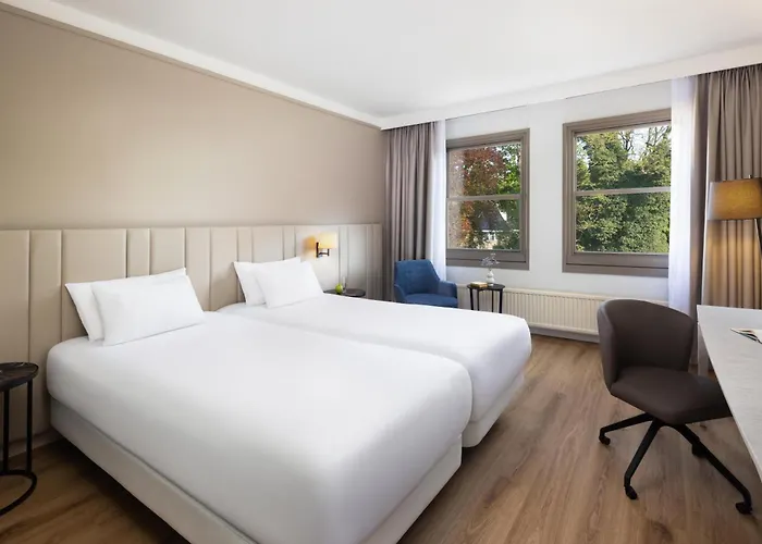 Hotel Nh Jan Tabak 4*