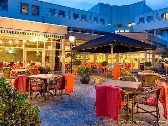 Nh Jan Tabak Hotel 4*